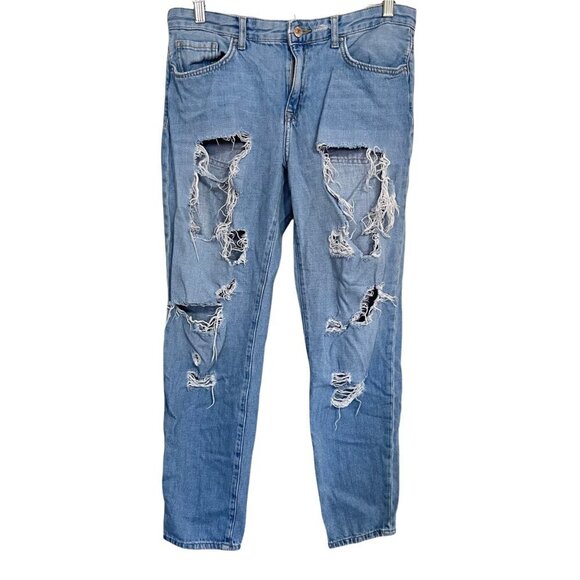 Forever 21 Women's Blue Light Wash Distressed Tapered Straight Jeans Size 28 - Picture 1 of 8